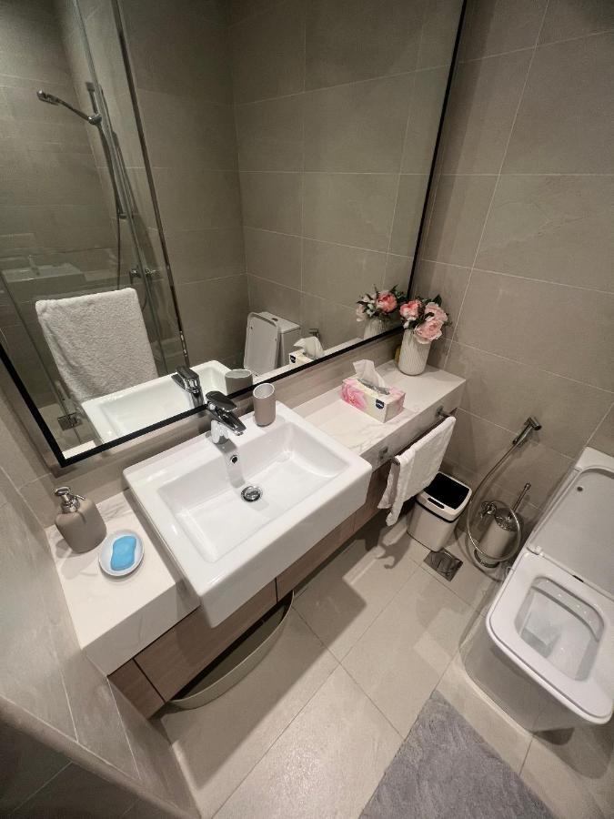 Modern Studio Center Of Dubaï Extérieur photo