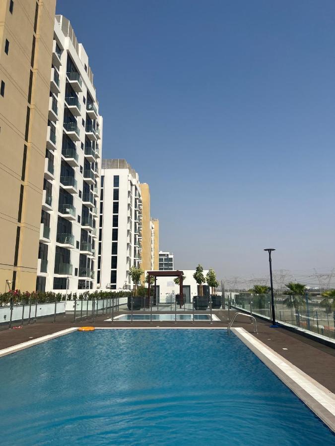 Modern Studio Center Of Dubaï Extérieur photo