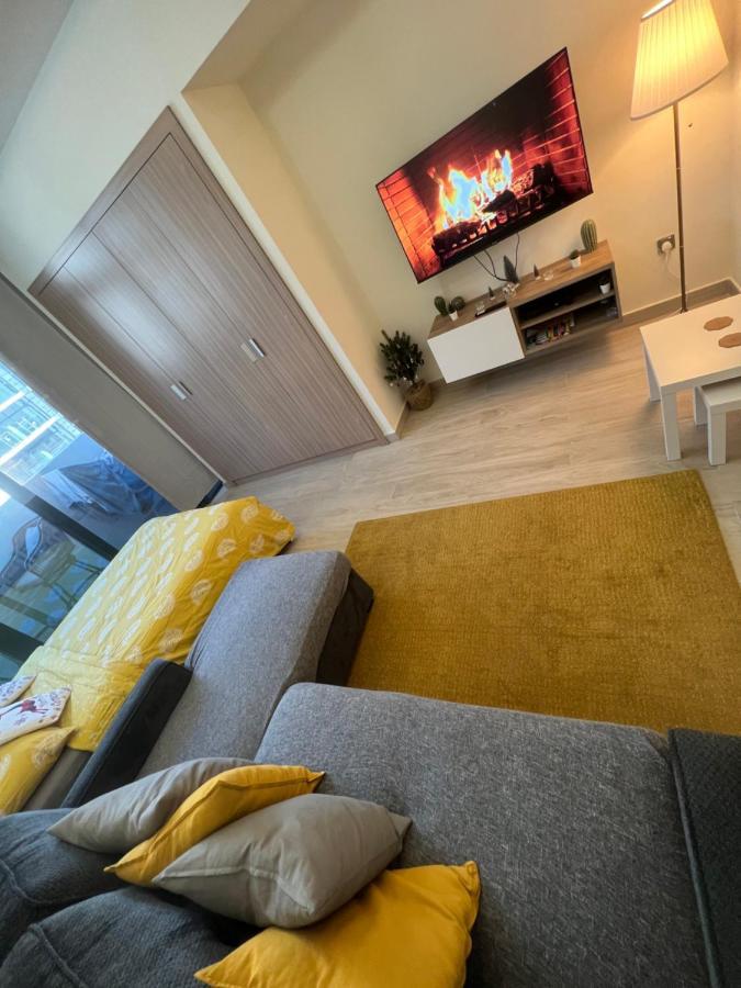 Modern Studio Center Of Dubaï Extérieur photo